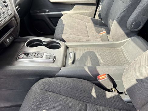 Used 2022 Honda Pilot Sport image 14