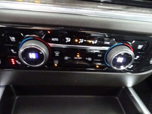 Used 2023 Chevrolet Silverado 1500 LTZ image 13