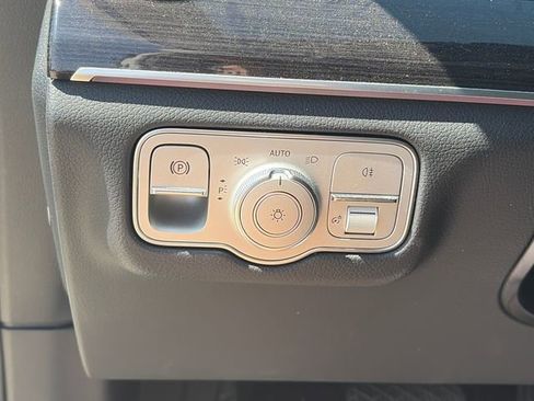 Used 2023 Mercedes-Benz GLE 350 image 18