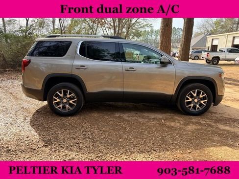 Used 2023 GMC Acadia SLT image 15