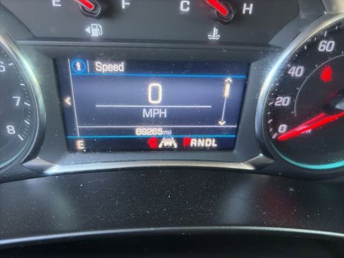 Used 2023 Chevrolet Equinox LT image 16