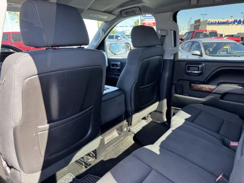 Used 2015 GMC Sierra 1500 SLE w/ SLE Value Package image 31