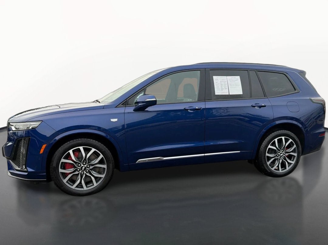 Certified 2025 Cadillac XT6 Sport w/ Platinum Package AWD/4WD image 8