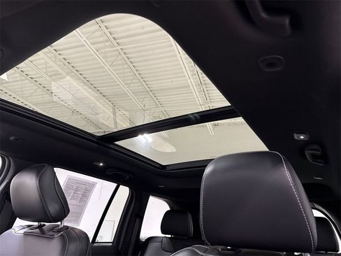 Used 2025 Jeep Grand Cherokee Limited 4xe image 20