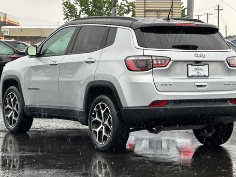 Used 2025 Jeep Compass Limited AWD/4WD image 7