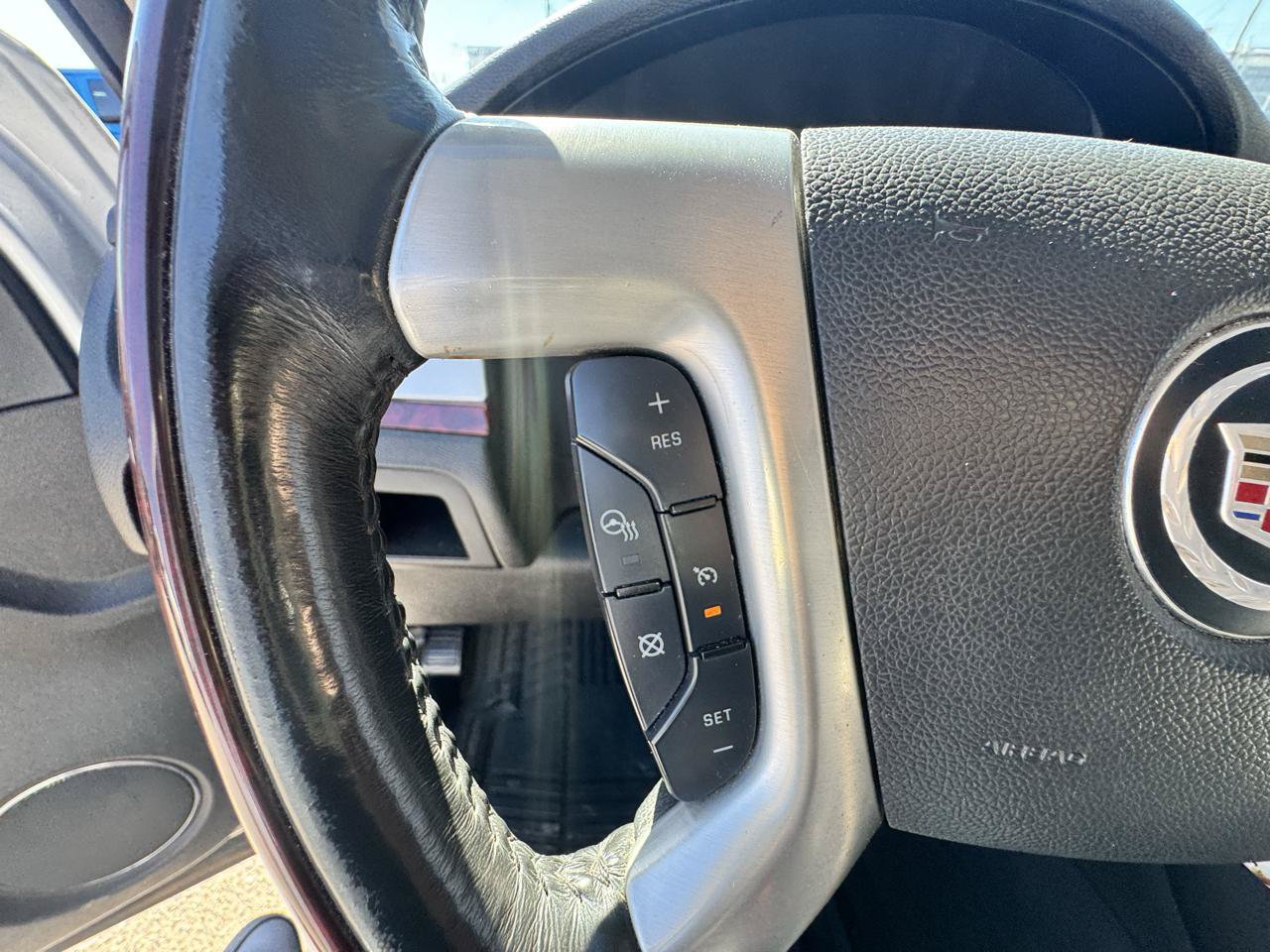 Used 2013 Cadillac Escalade ESV Premium AWD/4WD image 23