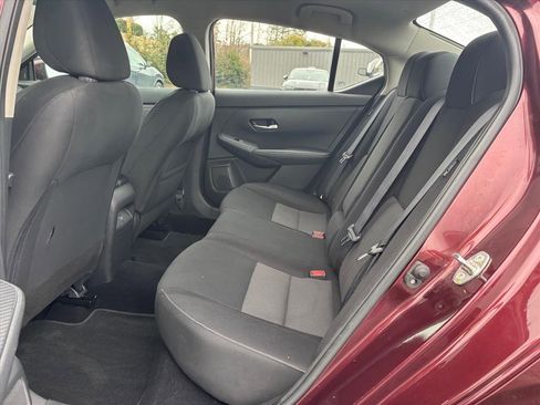 Used 2022 Nissan Sentra SV w/ Trunk Package image 12