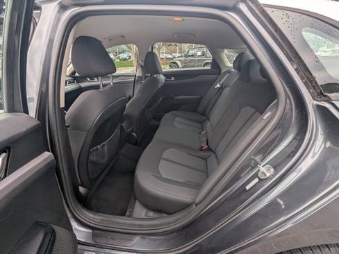 Used 2021 Kia K5 LXS image 12