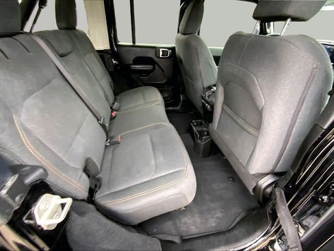 Used 2024 Jeep Wrangler Unlimited Sport AWD/4WD image 19