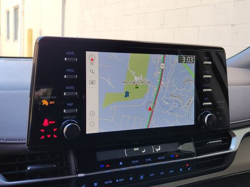 Used 2024 Toyota Sienna Platinum image 22