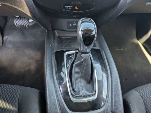 Used 2019 Nissan Rogue Sport S AWD/4WD image 12