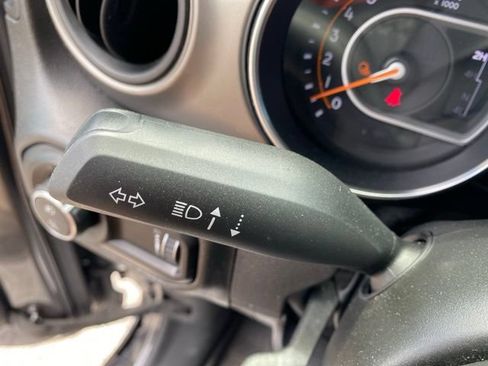 Used 2023 Jeep Gladiator Sport AWD/4WD image 20