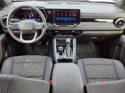 Used 2023 Chevrolet Colorado Z71 w/ Z71 Convenience Package 2 image 10