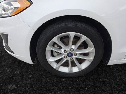 Used 2019 Ford Fusion SE FWD image 27