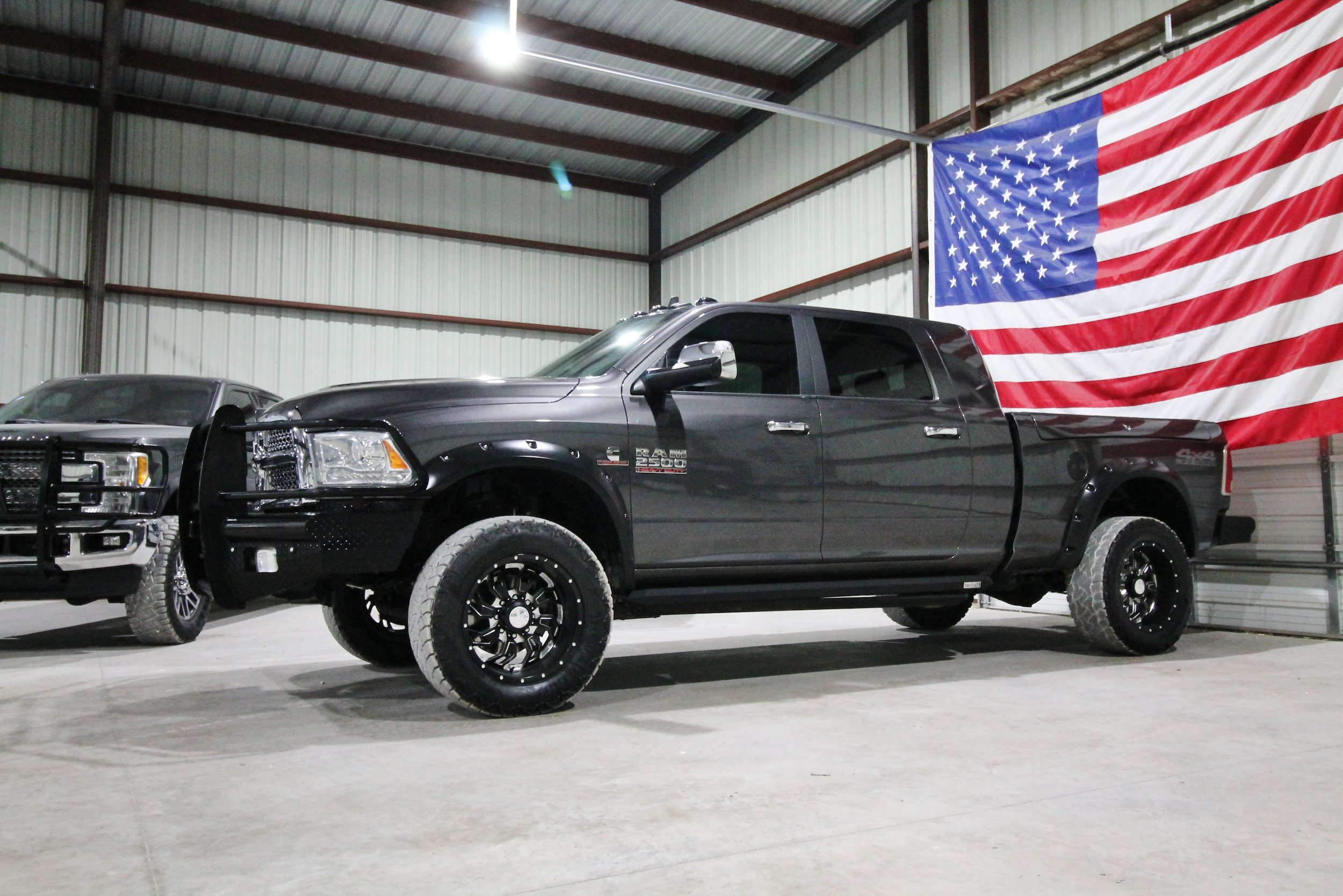 Used 2018 RAM 2500 Laramie w/ Off Road Package AWD/4WD image 4