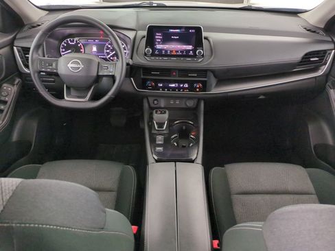 Used 2025 Nissan Rogue SV image 25