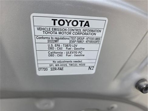Used 2022 Toyota Corolla LE FWD image 14