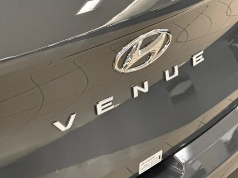 Used 2026 Hyundai Venue SEL FWD image 26