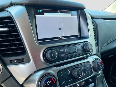 Used 2019 Chevrolet Tahoe Premier AWD/4WD image 13
