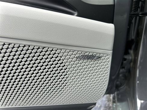 New 2025 Hyundai Elantra Limited image 21