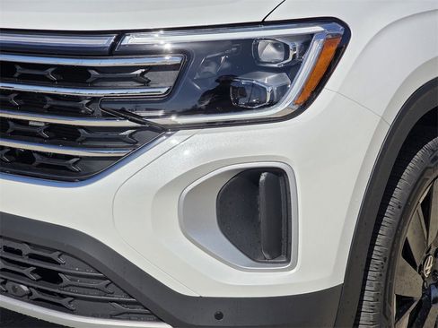 New 2026 Volkswagen Atlas SE image 6