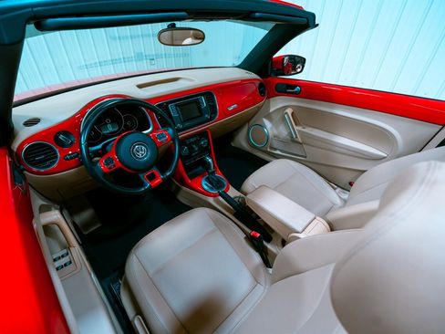 Used 2018 Volkswagen Beetle 2.0T S image 16