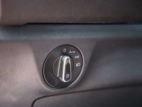 Used 2023 Volkswagen Jetta GLI Autobahn FWD image 41
