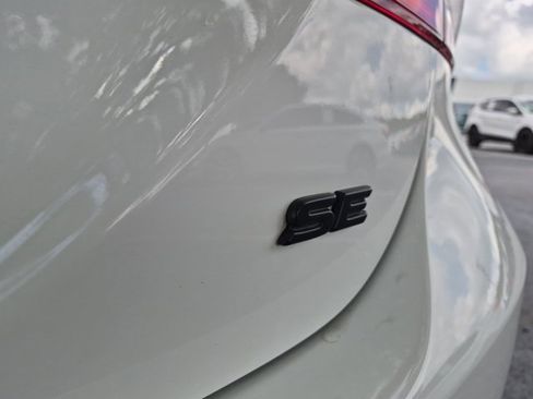 Used 2022 Toyota Camry SE FWD image 25