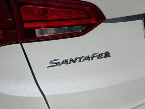 Used 2018 Hyundai Santa Fe Sport w/ 2.4L Value Package 02 AWD/4WD image 34