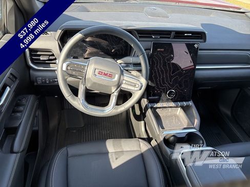 Used 2026 GMC Terrain Elevation w/ Elevation Premium Package image 13