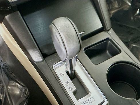 Used 2018 Subaru Outback 2.5i Premium image 17