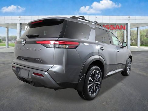 New 2026 Nissan Pathfinder Platinum AWD/4WD image 5