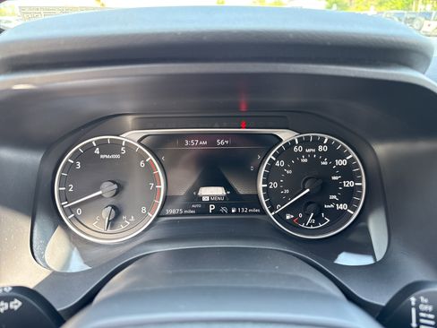 Used 2025 Nissan Rogue SV AWD/4WD image 20