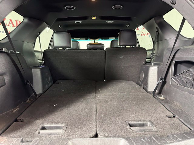 Used 2017 Ford Explorer XLT w/ Equipment Group 202A FWD image 31