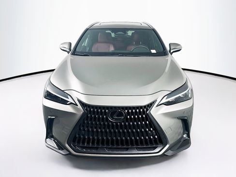 Used 2023 Lexus NX 350 AWD image 2
