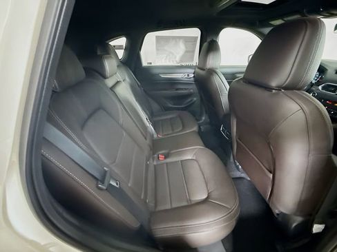 New 2025 MAZDA CX-5 Signature image 27
