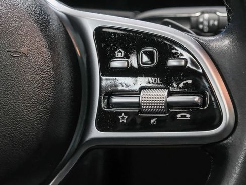 Certified 2023 Mercedes-Benz GLB 250 4MATIC image 20