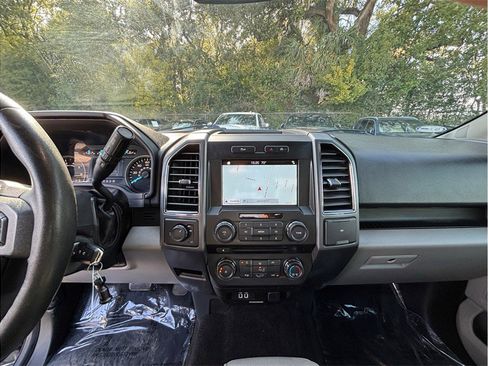 Used 2018 Ford F150 XLT w/ Equipment Group 301A Mid image 11