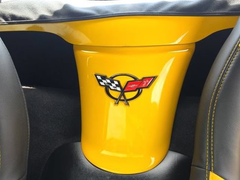 Used 2002 Chevrolet Corvette Convertible w/ Preferred Equipment Group2 RWD image 8