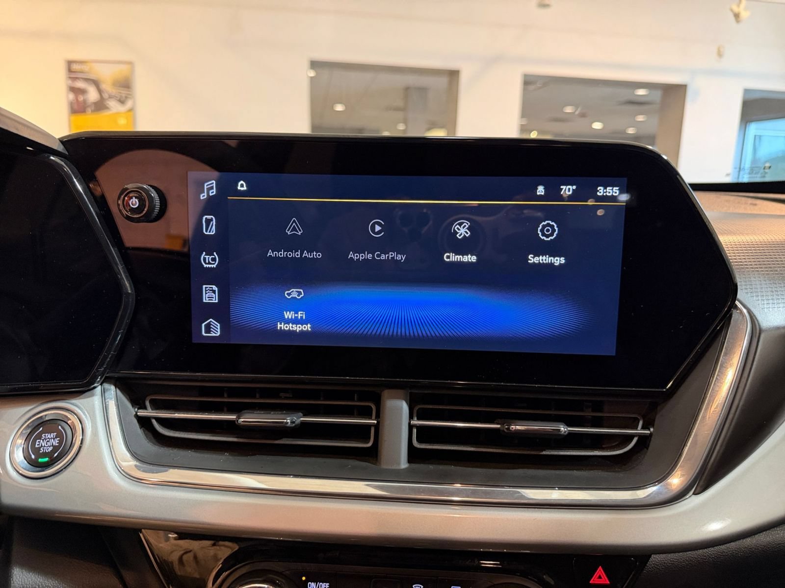 Used 2026 Chevrolet Trax LT FWD image 19