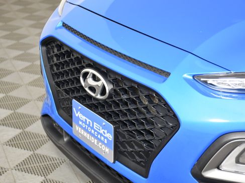 Used 2021 Hyundai Kona SEL FWD image 11