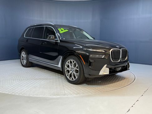 Used 2024 BMW X7 xDrive40i image 7