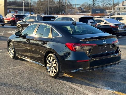 Used 2022 Honda Civic LX image 3