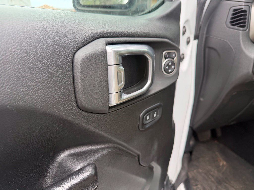 Used 2021 Jeep Wrangler Unlimited Sport AWD/4WD image 20