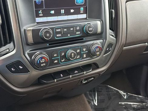 Used 2015 Chevrolet Silverado 1500 LTZ image 31
