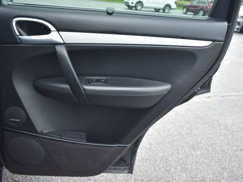 Used 2010 Porsche Cayenne AWD/4WD image 43