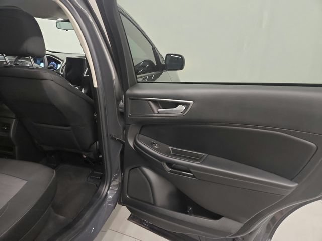 Used 2021 Ford Edge SE FWD image 28