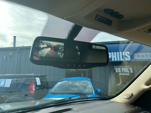 Used 2011 Chevrolet Tahoe LT w/ Luxury Package image 14