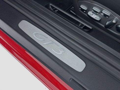 Used 2019 Porsche 911 GT3 image 19