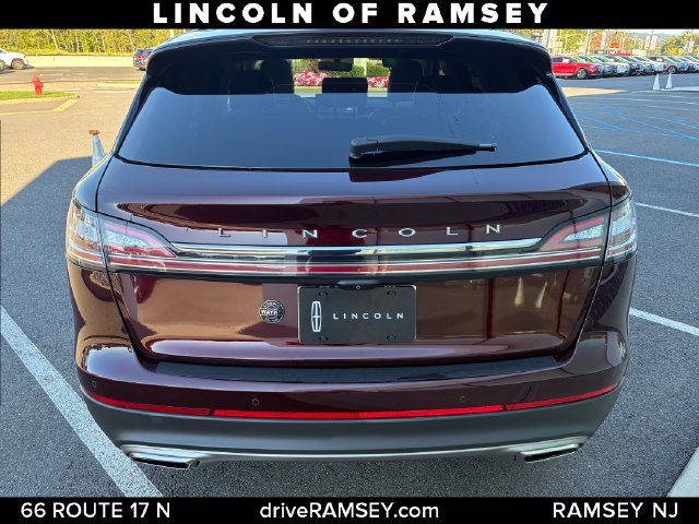 Used 2023 Lincoln Nautilus Reserve AWD/4WD image 6